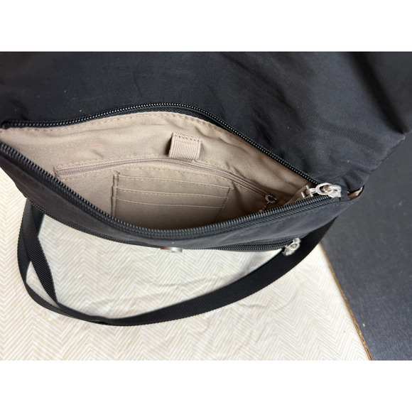 Baggallini Flip Zip Medium Crossbody Bag Black Adjustable Strap *READ - Picture 6 of 15